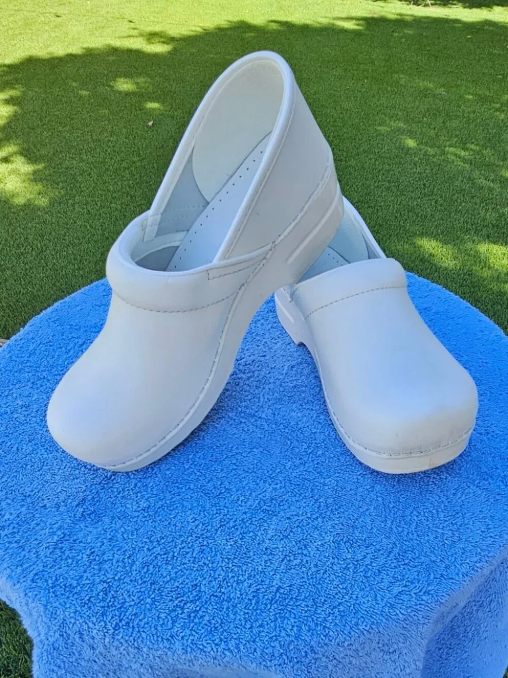 Dansko Women's Size 40 (US Women's 9.5-10) White Professional Clogs - Picture 4 of 6